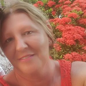 Meet your Posher, Jasminka
